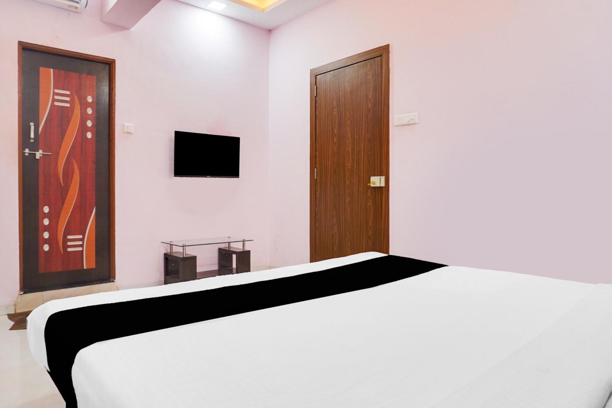 Super Collection O Chandan Nagar Kharadi Formerly Kharadi Inn Pune Esterno foto